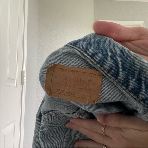 Levi's Classic Gray Denim Jacket - Picture 7 of 7